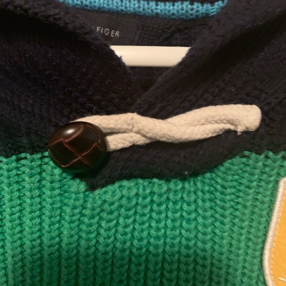 💕Tommy Hilfiger Sweater - Picture 3 of 5